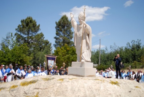 estátua João Paulo II